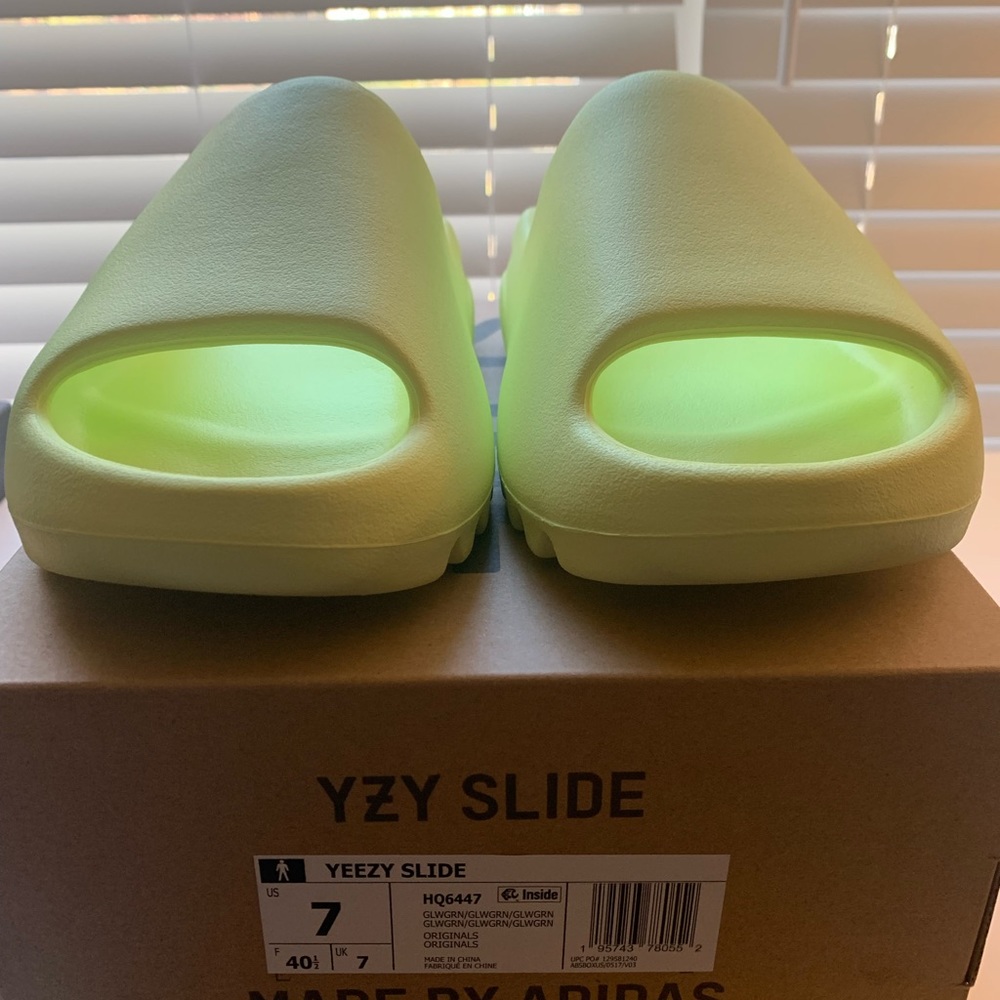 Yeezy Slide
